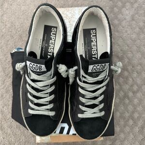 GOLDEN GOOSE SUPERSTARS